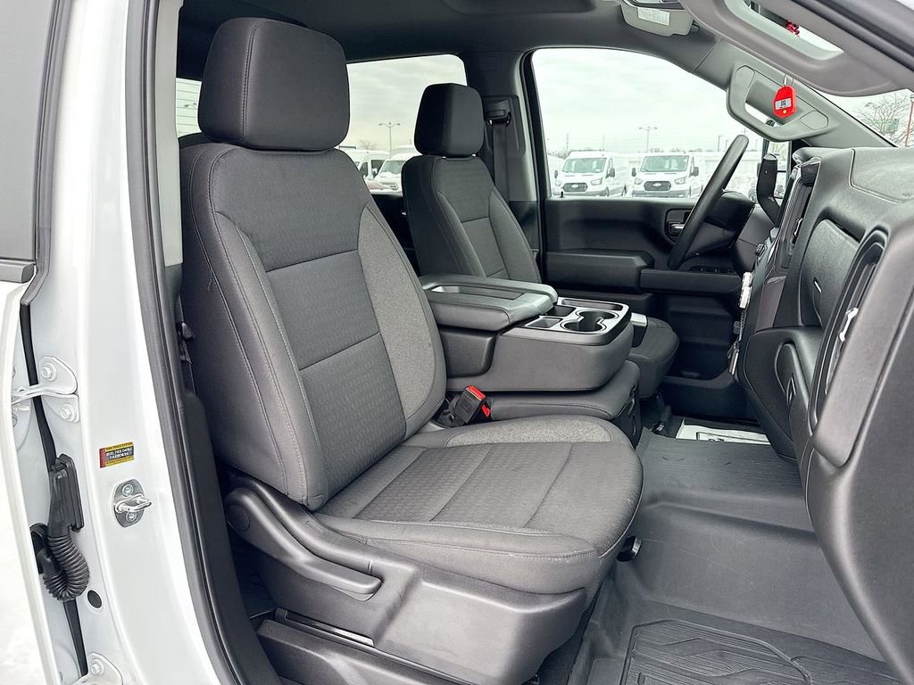 2024 GMC Sierra 2500 Pro