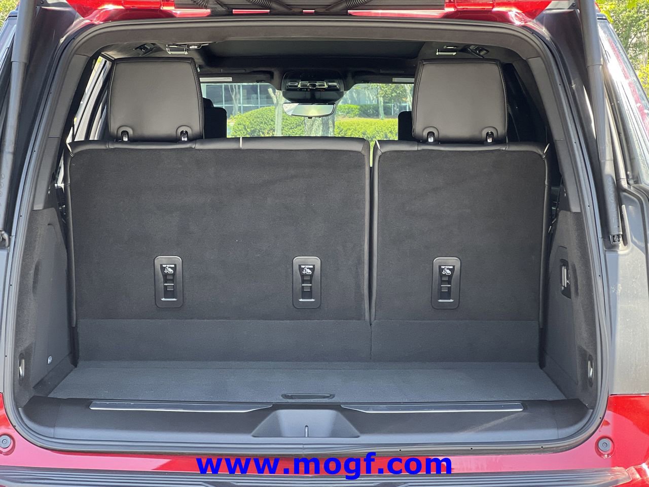 2025 Cadillac Escalade V