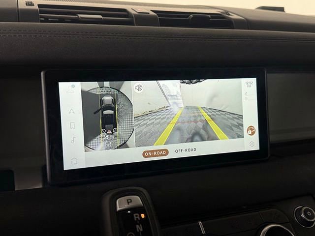 2022 Land Rover Defender 110 SE