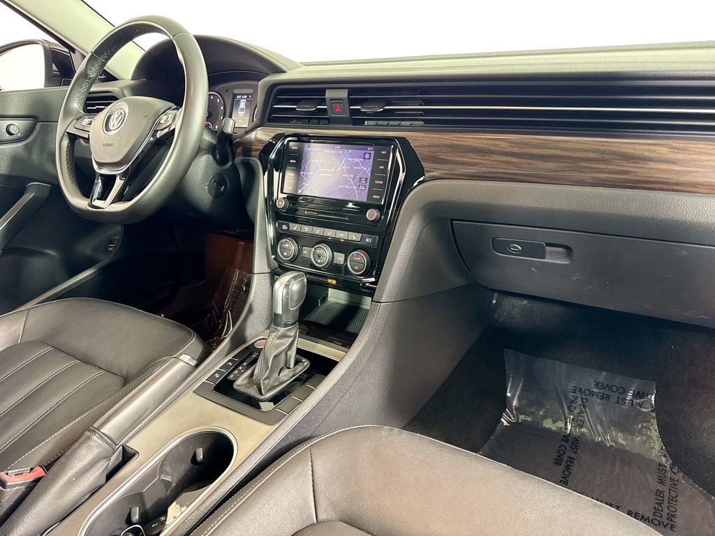 2022 Volkswagen Passat 2.0T