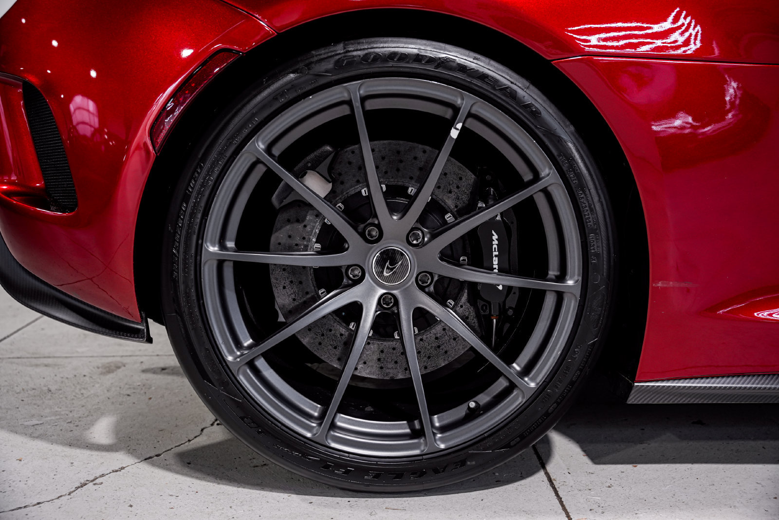 Used 2016 McLaren 675LT Coupe photo 40