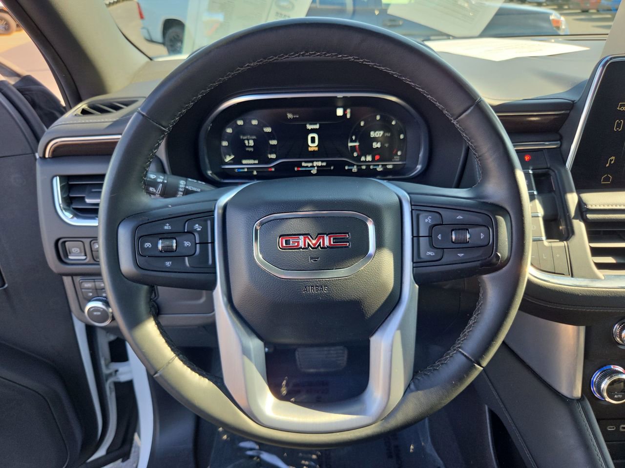 2023 GMC Yukon XL SLE