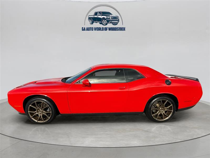 2015 Dodge Challenger SXT