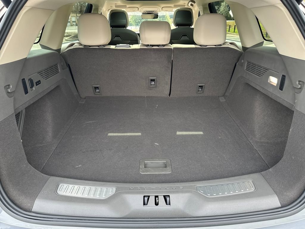 2025 Lincoln Nautilus Reserve