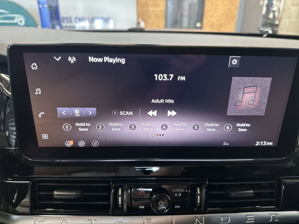 2026 Nissan Pathfinder SV