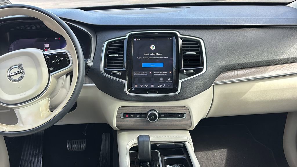 2023 Volvo Xc90 B6 Plus