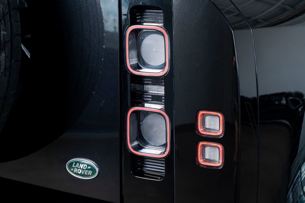 2023 Land Rover Defender 110 X