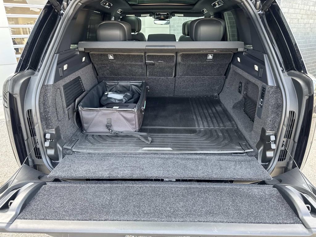 2025 Land Rover Range Rover Autobiography