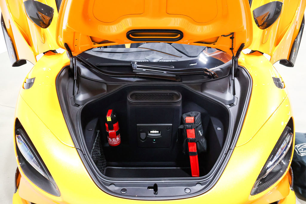 Used 2022 McLaren 765LT photo 57