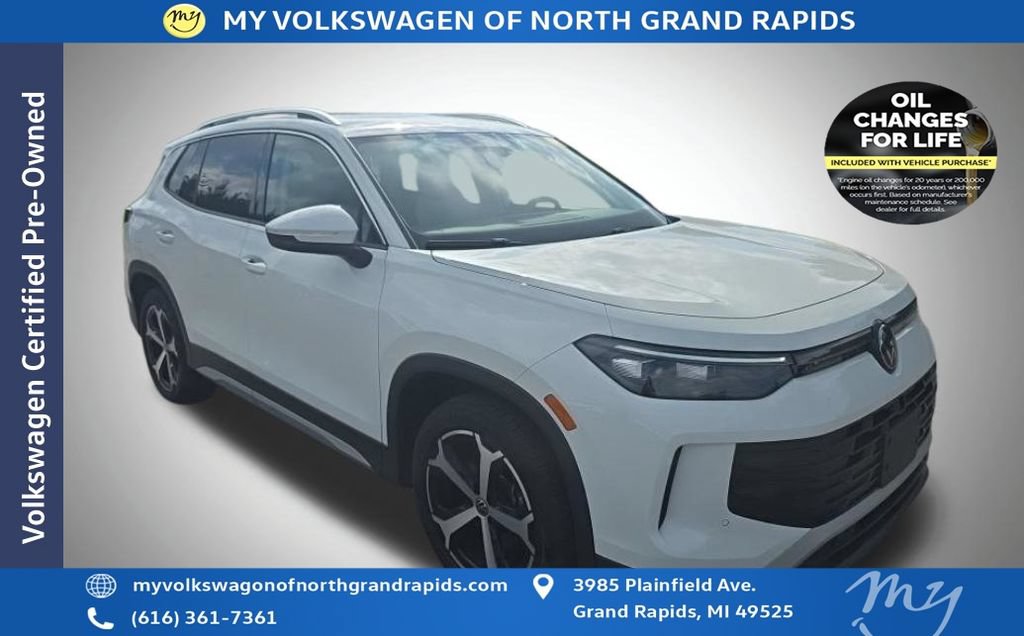 Used 2025 Volkswagen Tiguan SE
