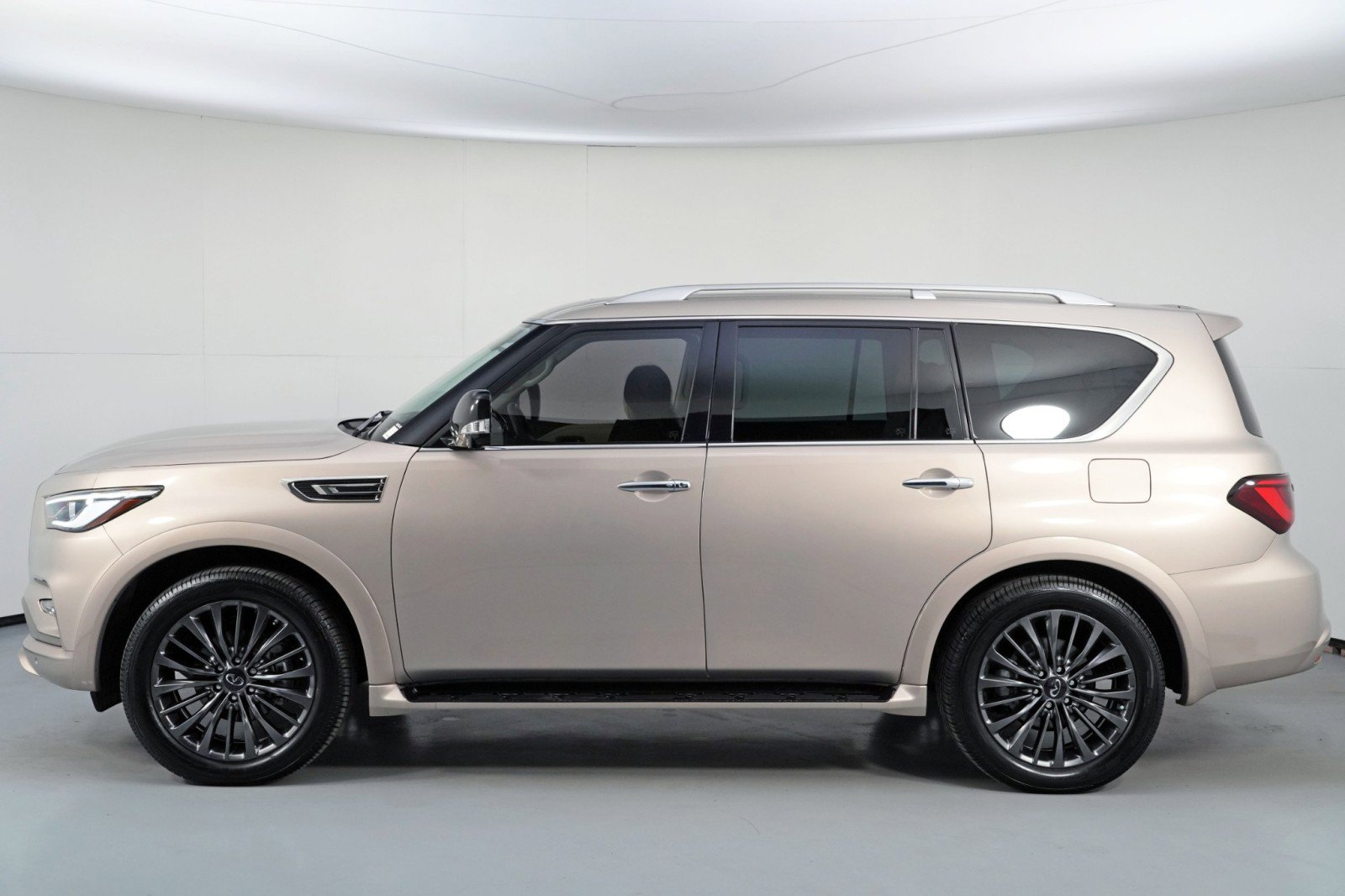 2022 INFINITI Qx80 Premium Select