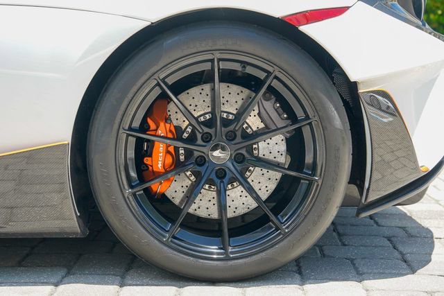 Used 2019 McLaren 600LT photo 17