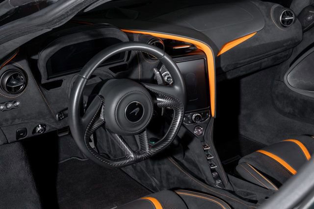 Used 2019 McLaren 720S Performance photo 9