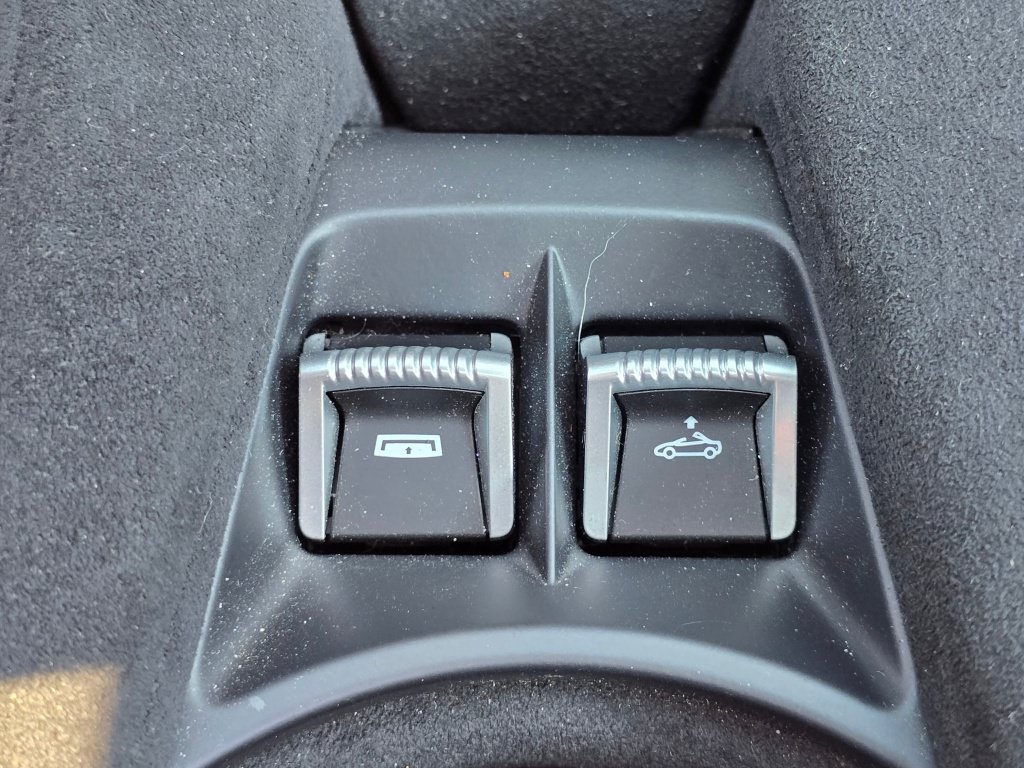 Used 2022 McLaren 720S Performance photo 27