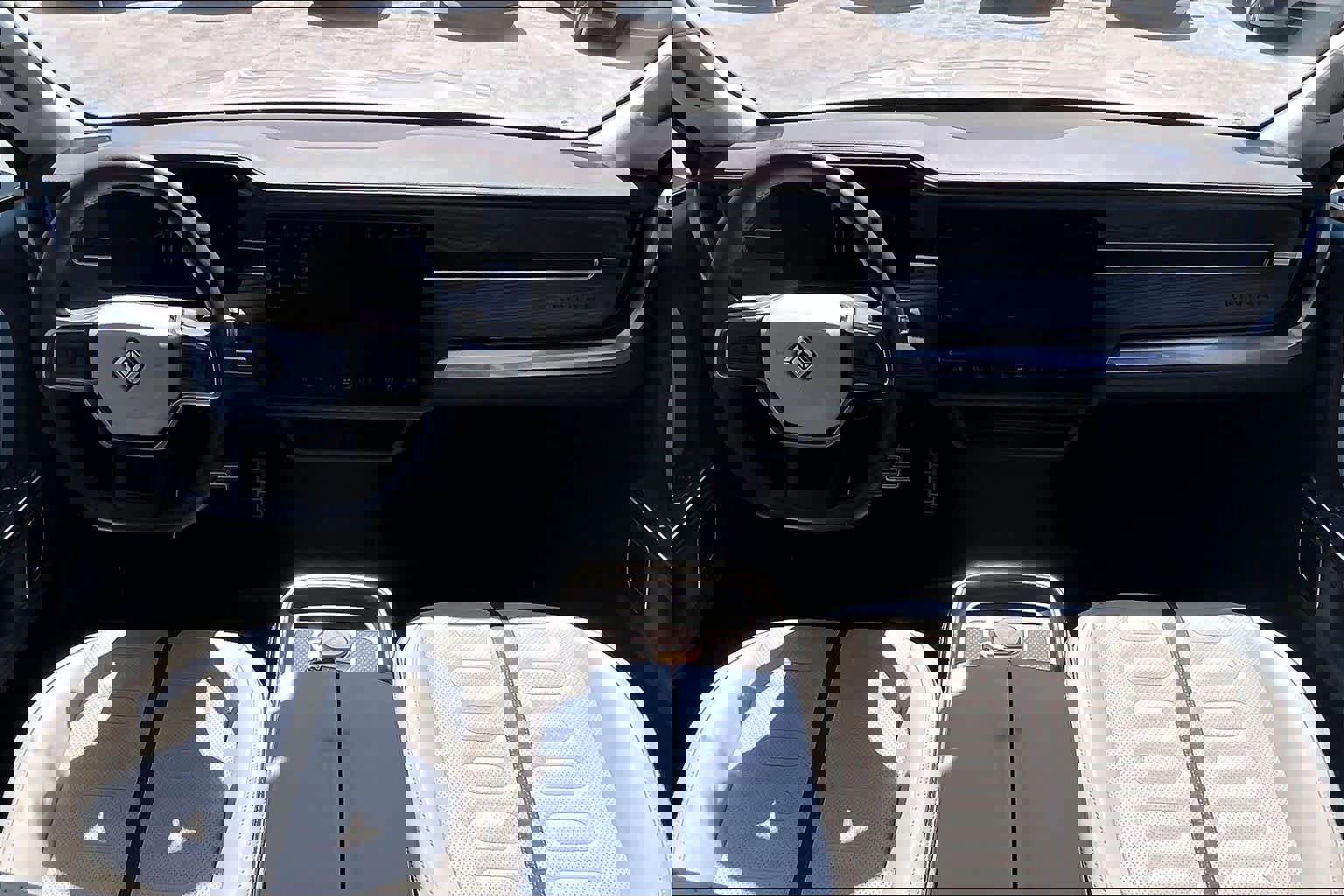 2024 Rivian R1S Adventure