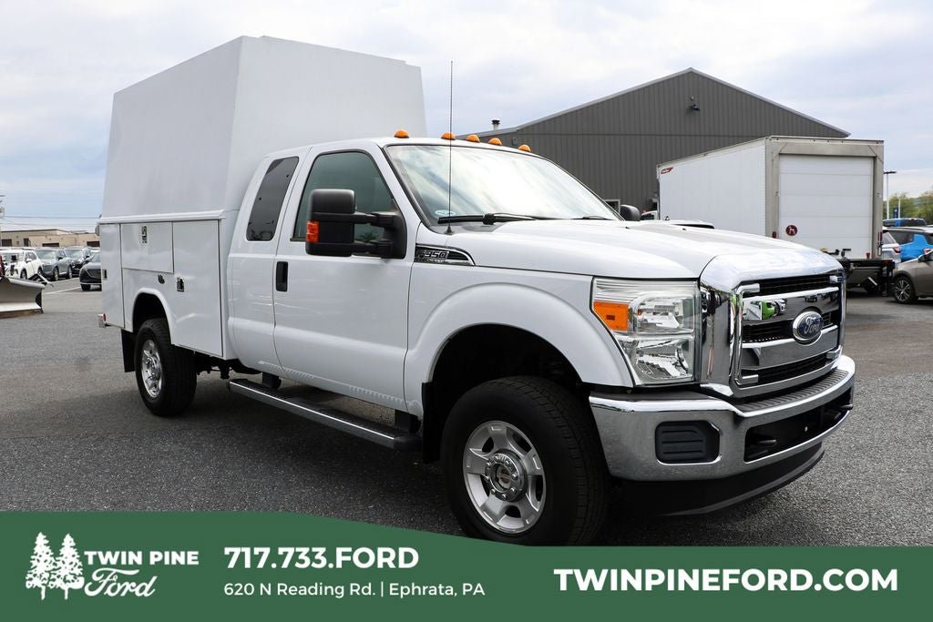 Used 2011 Ford F350 XLT w/ Snow Plow Prep Pkg