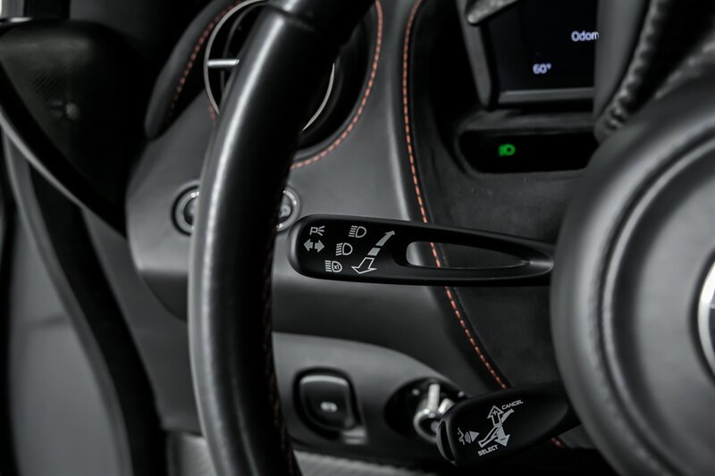 Used 2018 McLaren 720S Performance photo 29
