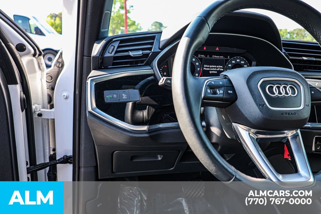 2025 Audi Q3 2.0T Premium