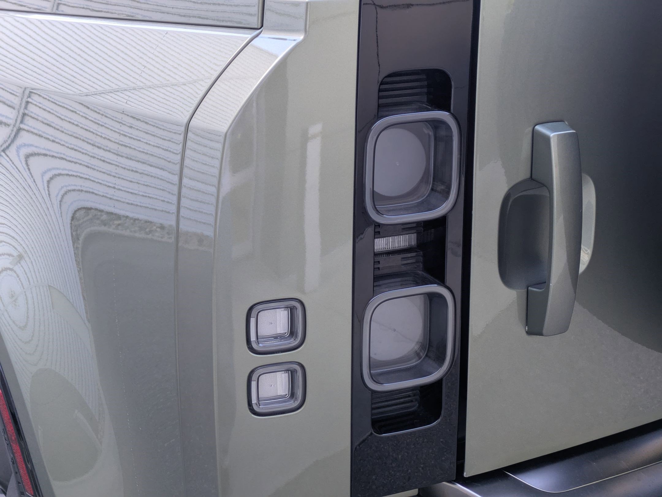 2021 Land Rover Defender 110 X