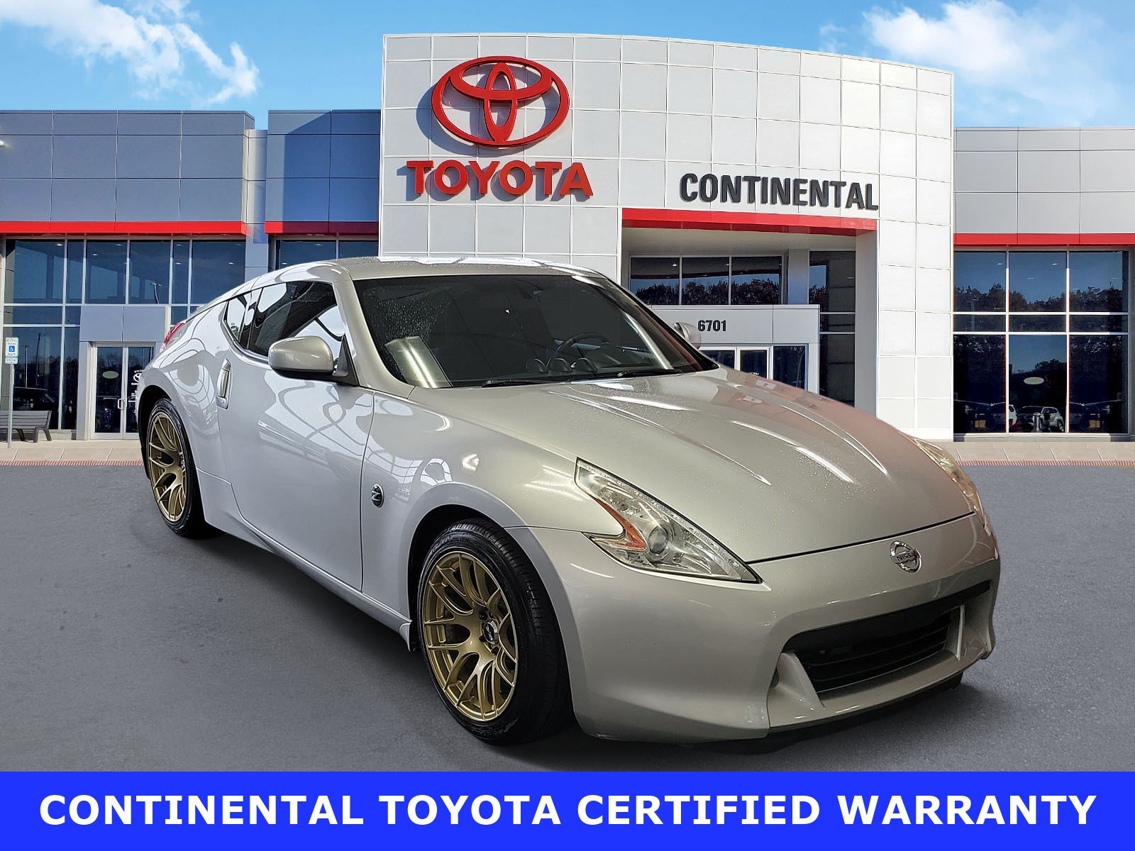 Used 2010 Nissan 370Z Coupe w/ Sport Pkg