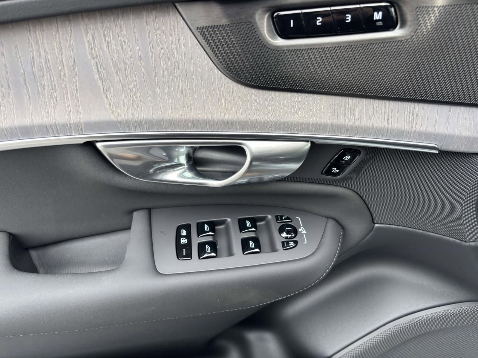 2026 Volvo Xc90 B6 Ultra