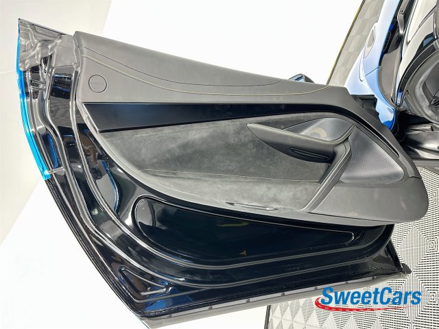 Used 2022 McLaren 720S Spider photo 41