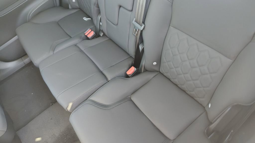 2026 Volvo Xc90 B6 Plus