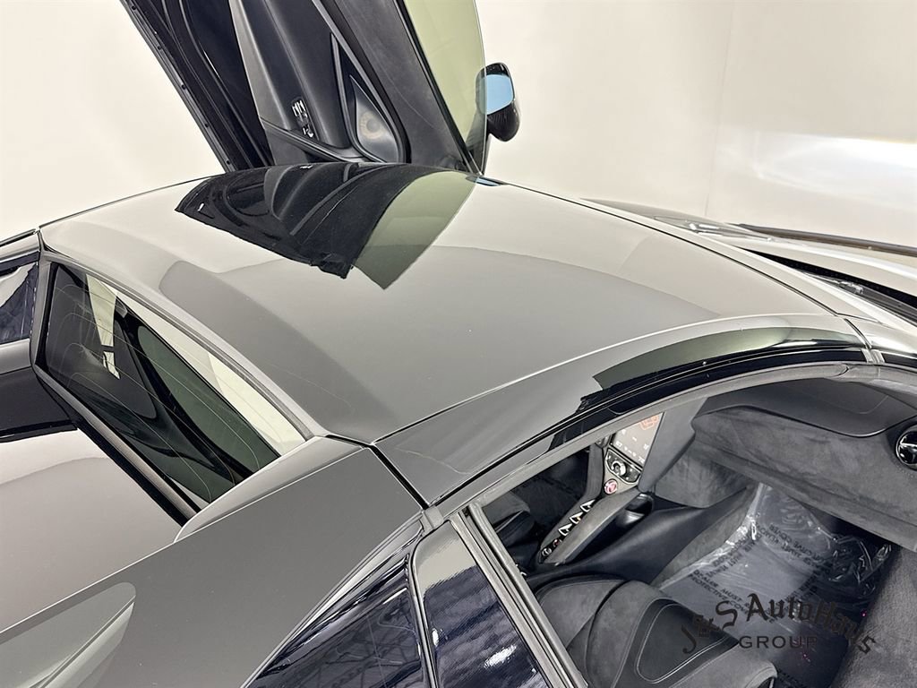 Used 2020 McLaren 720S Performance photo 29