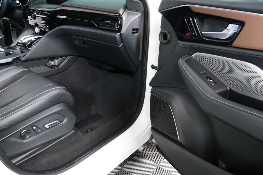 2022 Acura MDX FWD w/ Technology Package