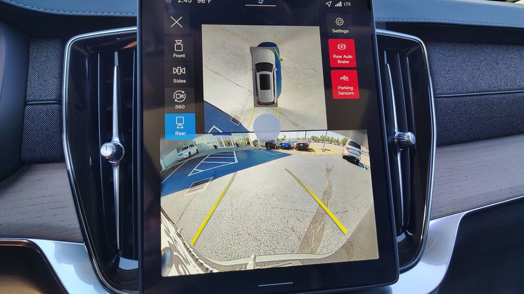 2026 Volvo Xc90 B6 Plus