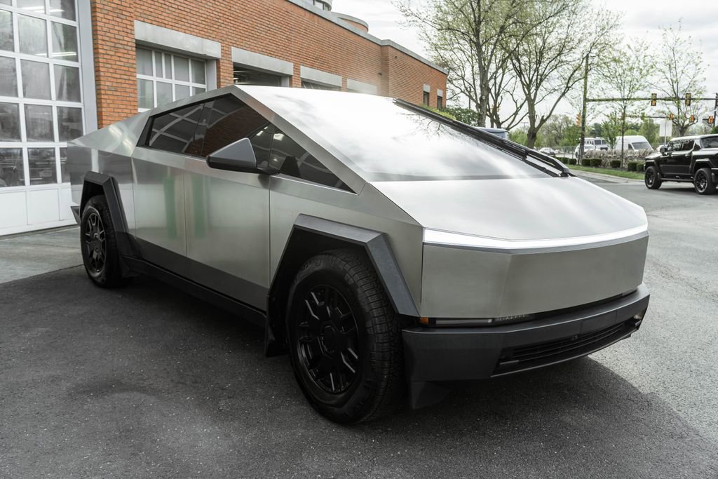 2024 Tesla Cybertruck AWD Crew Cab