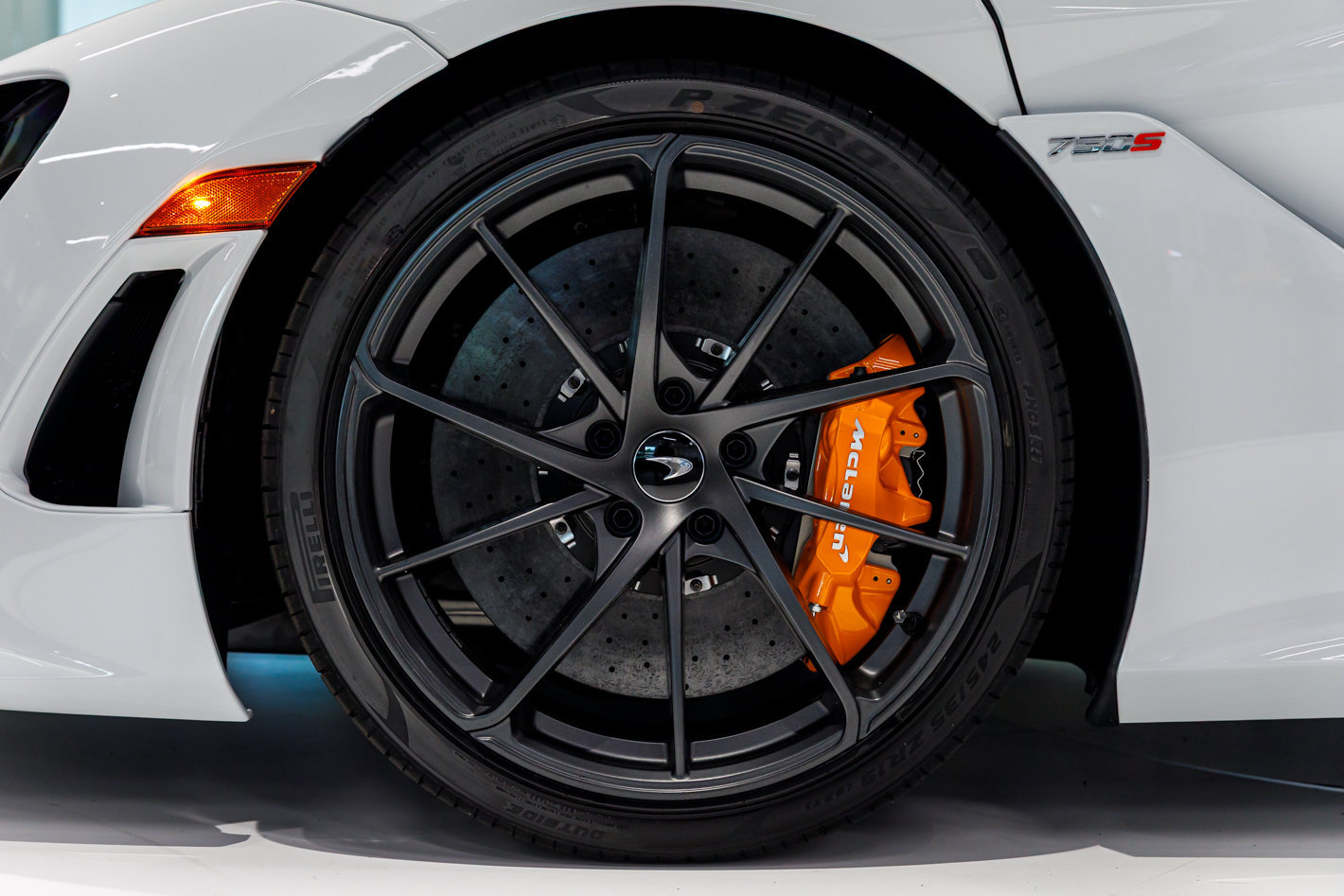 Used 2027 McLaren 750S photo 47