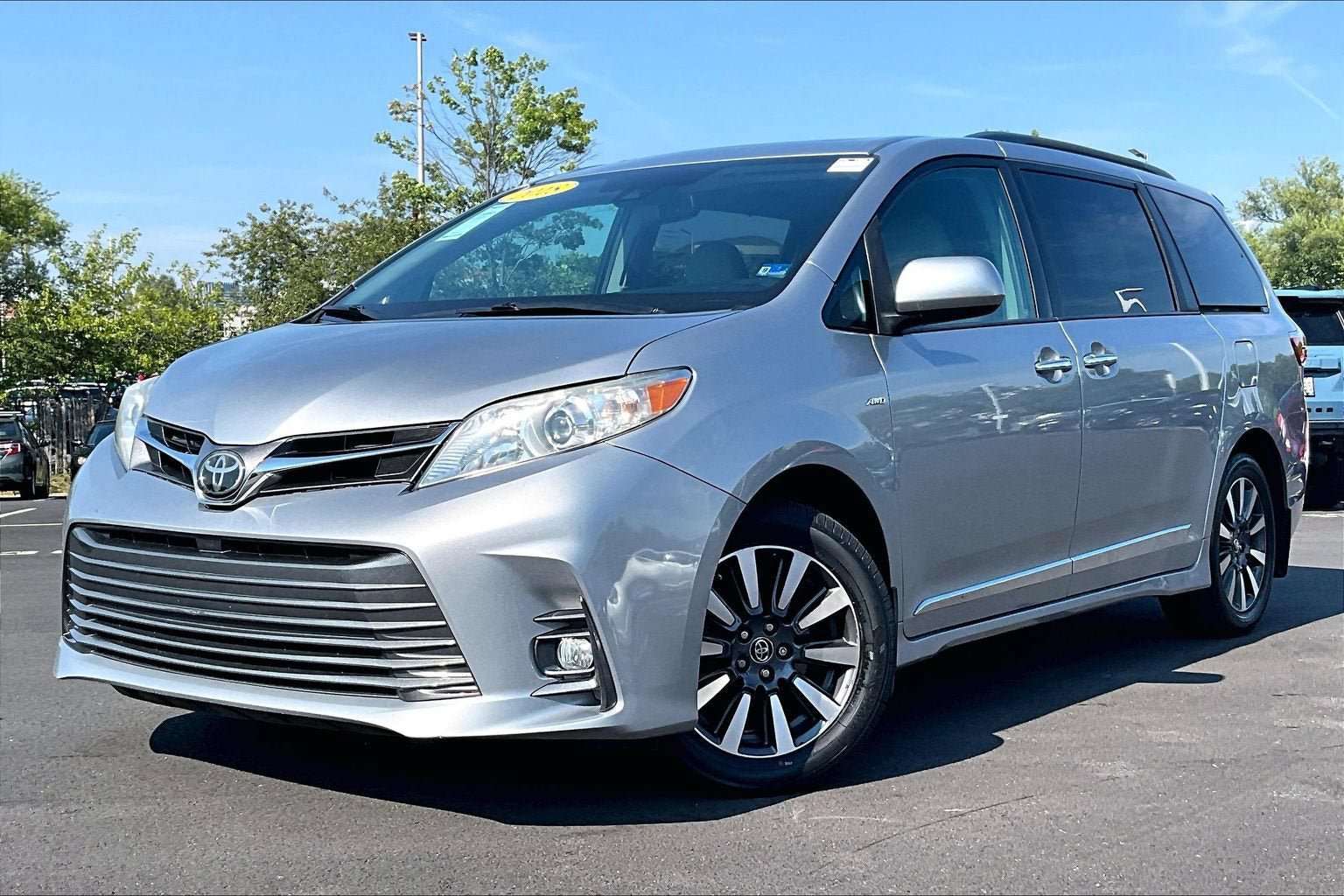 Used 2018 Toyota Sienna XLE w/ Protection Package