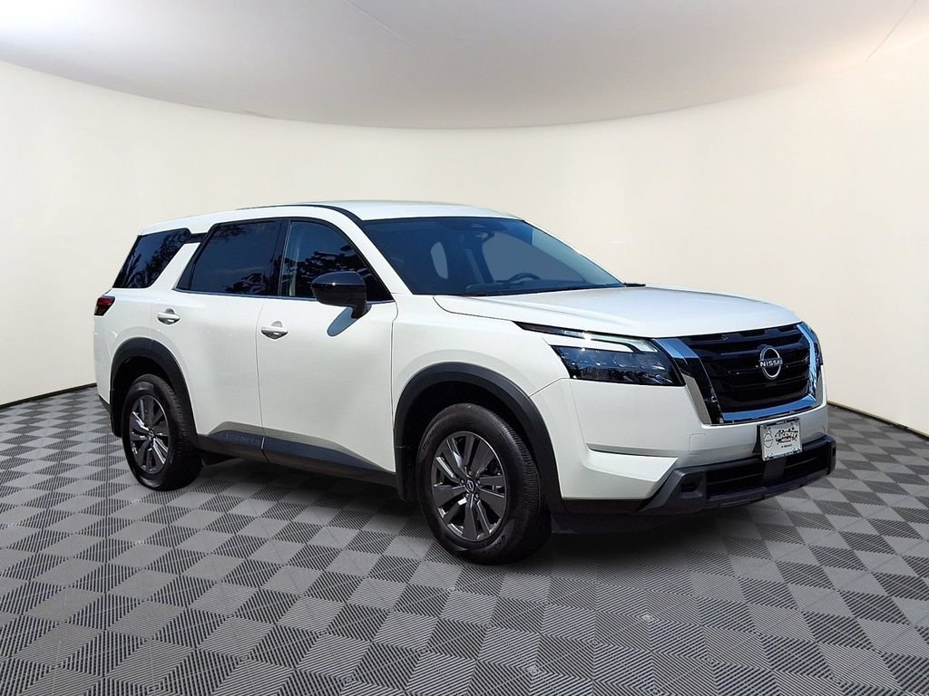 Used 2025 Nissan Pathfinder S