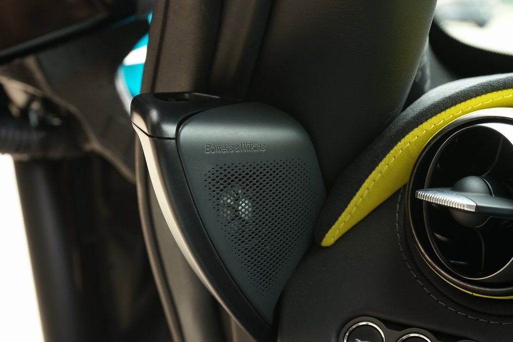 Used 2022 McLaren 720S Performance photo 27