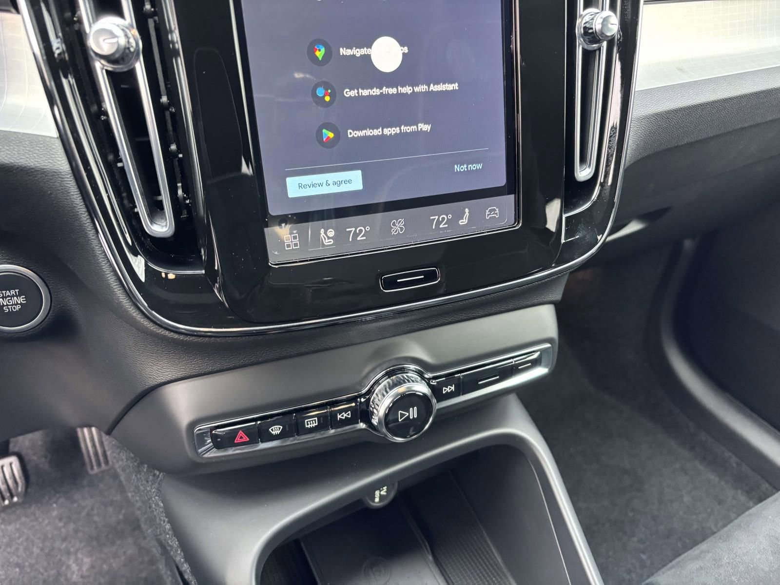 2026 Volvo Xc40 B5 Ultra