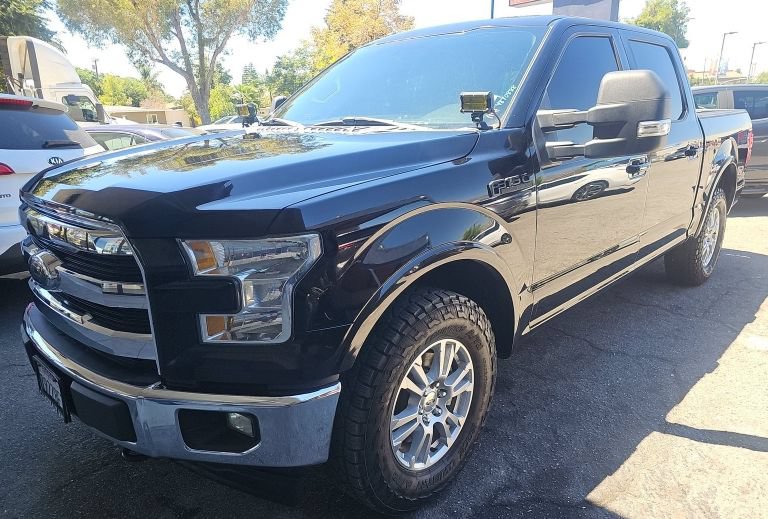 Used 2017 Ford F150 Lariat w/ Equipment Group 501A Mid