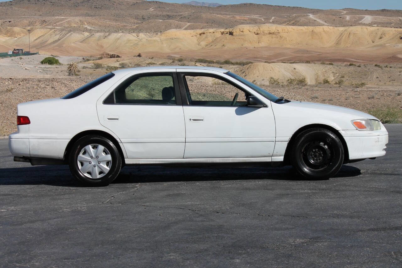 2001 Toyota Camry LE