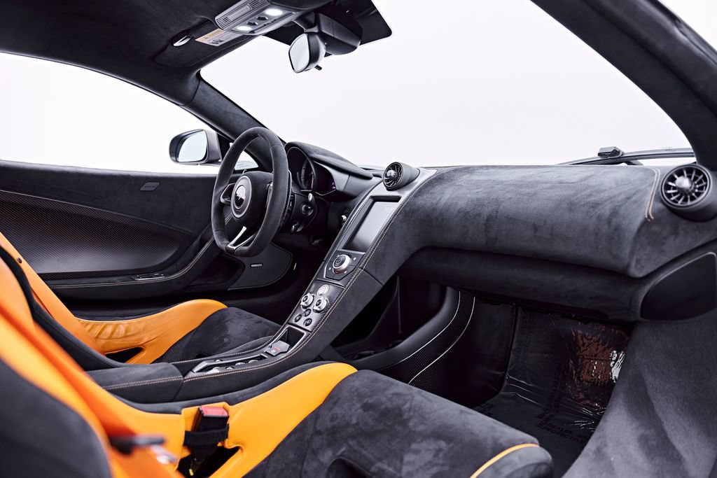 Used 2016 McLaren 675LT Coupe photo 67