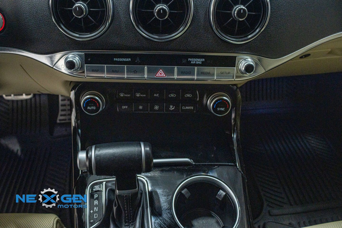 2023 Kia Stinger GT-Line