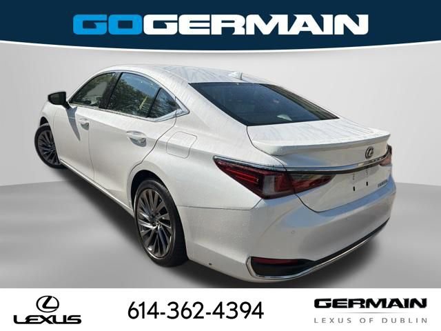 2024 Lexus ES 300h Ultra Luxury