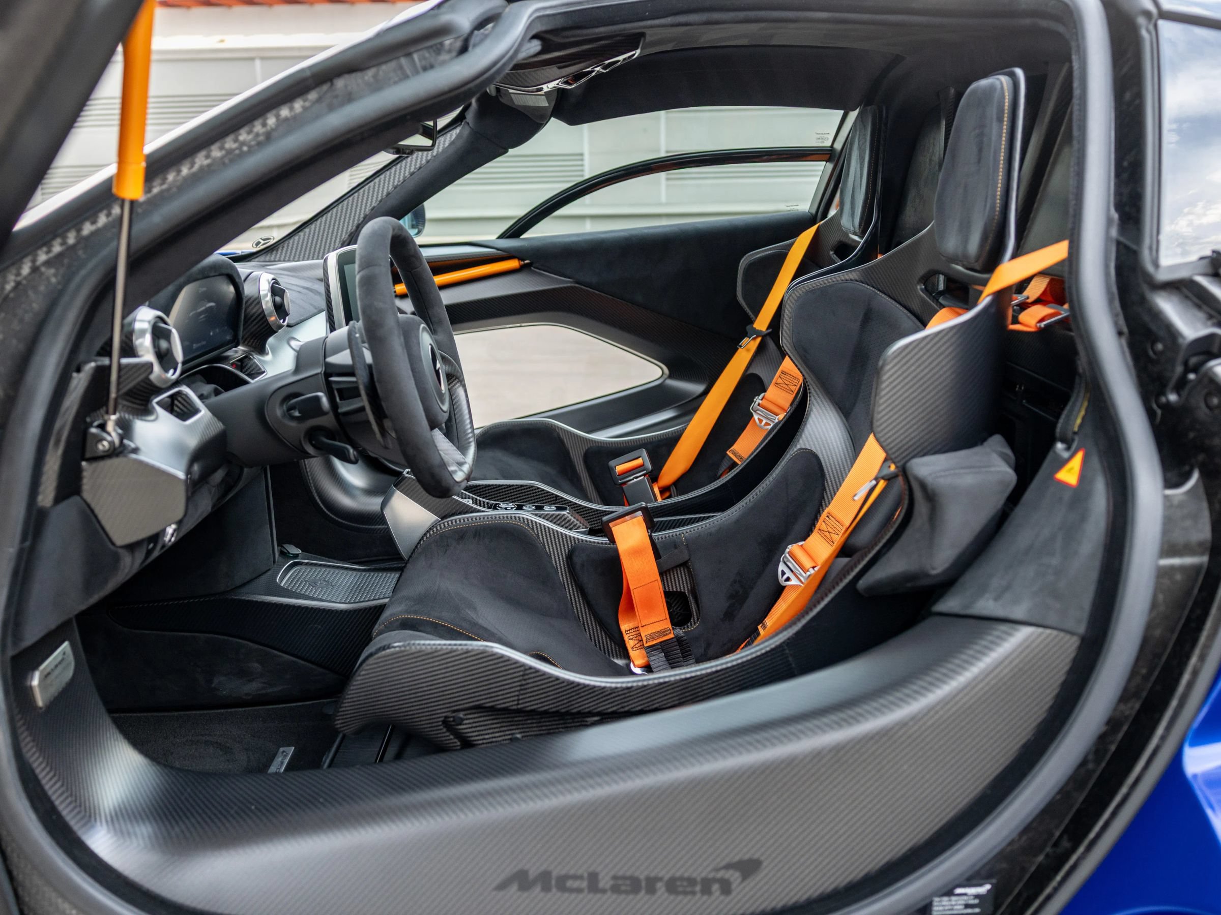 Used 2019 McLaren Senna photo 11