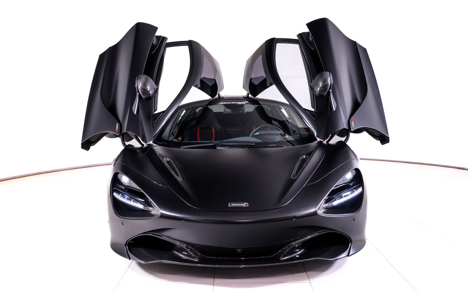 Used 2019 McLaren 720S Performance photo 9