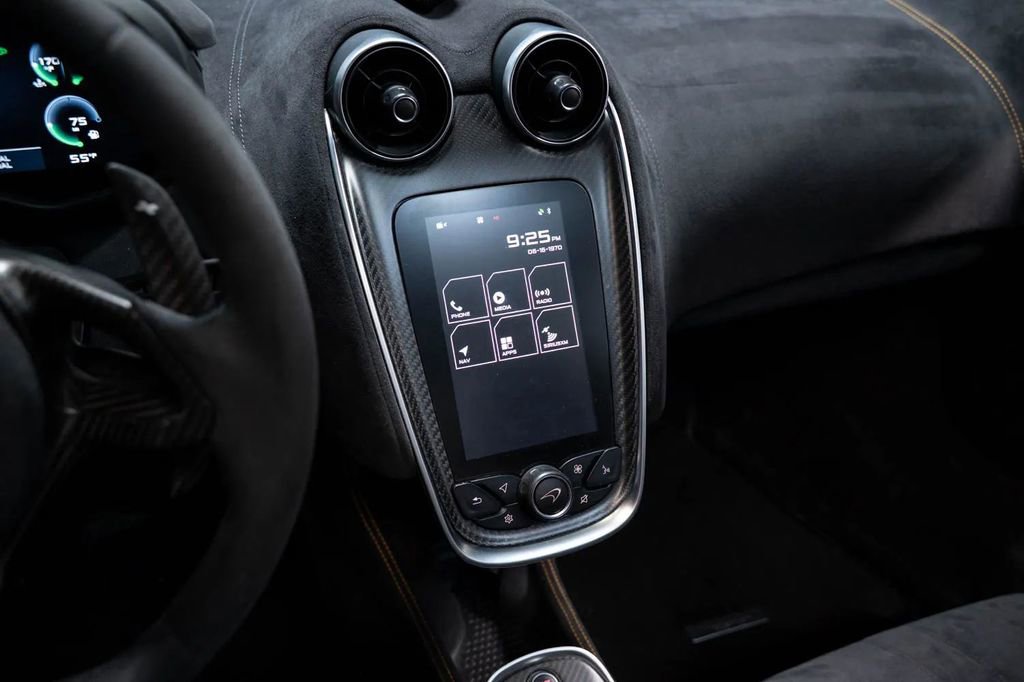 Used 2020 McLaren 600LT Spider photo 48