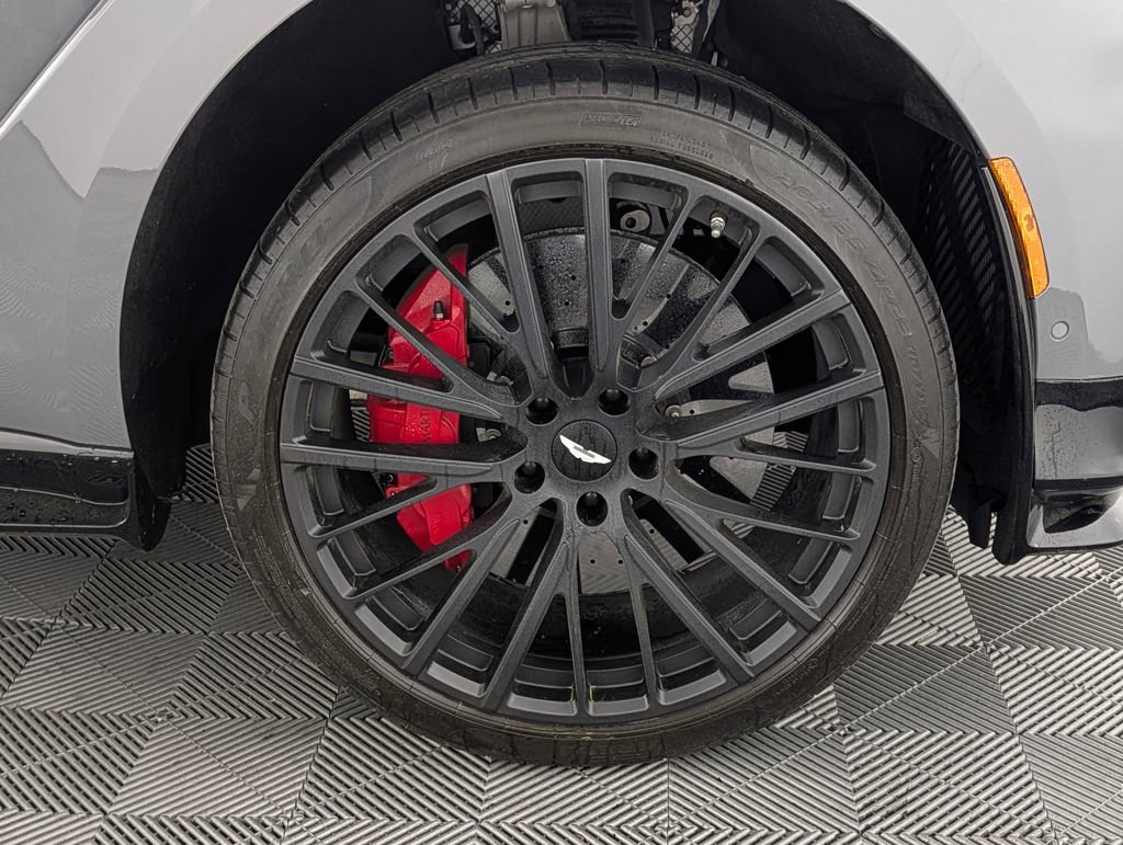 2023 Aston Martin DBX 707