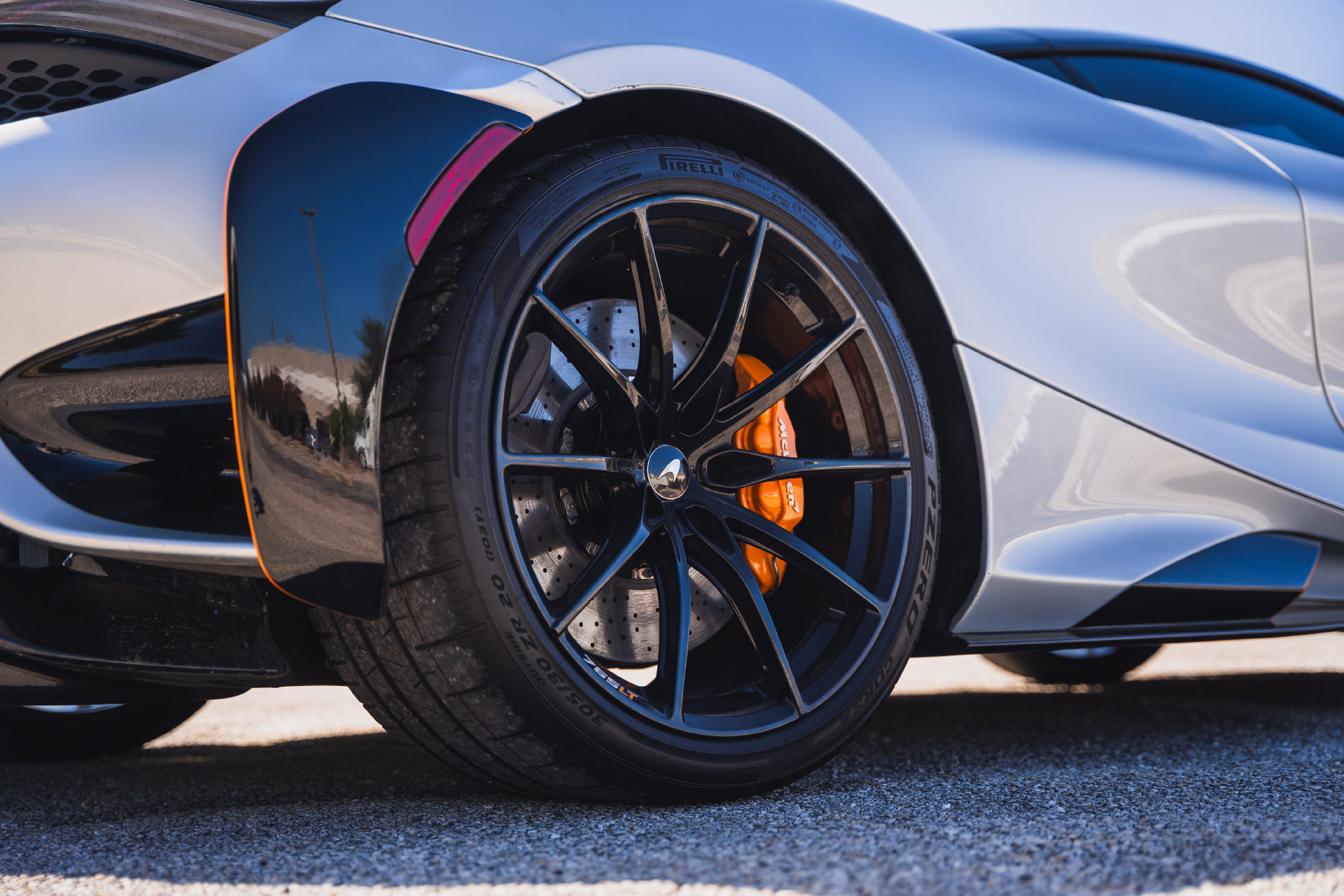 Used 2021 McLaren 765LT photo 33