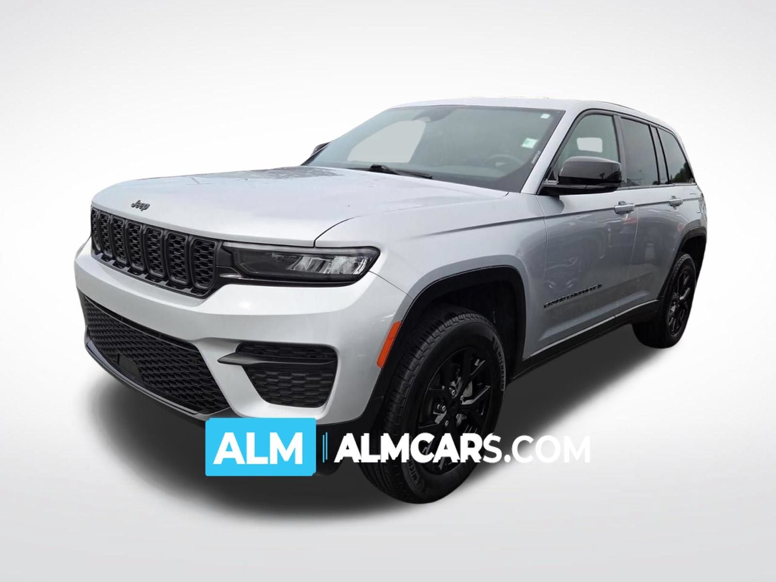 Used 2025 Jeep Grand Cherokee Altitude