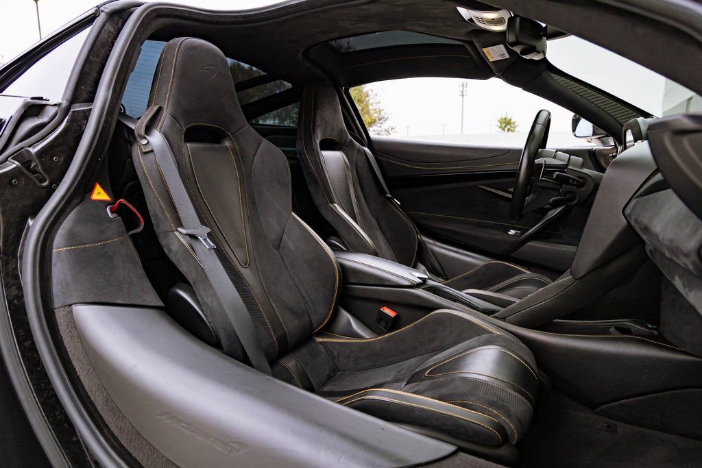 Used 2019 McLaren 720S Performance photo 24