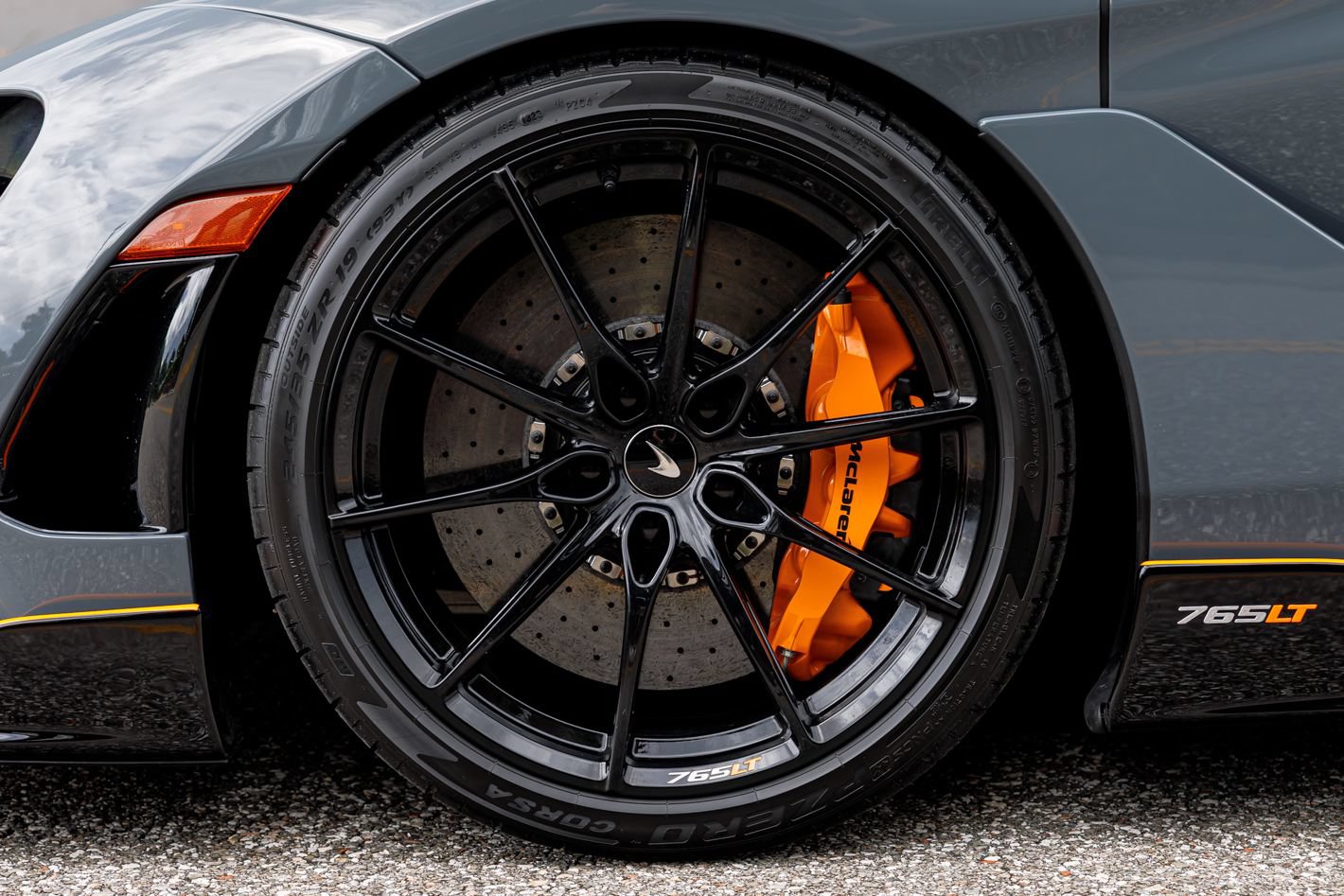Used 2022 McLaren 765LT photo 36