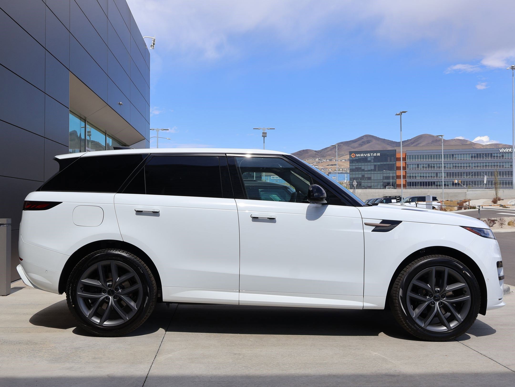 2026 Land Rover Range Rover Sport Dynamic SE